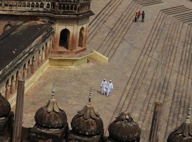 Built by Nawab Asaf-ud-Daula in 1784, Bara Imambara is the grandest monument of the nawabi era in the state capital.(AFP) Built by Nawab Asaf-ud-Daula in 1784, Bara Imambara is the grandest monument of the nawabi era in the state capital.(AFP)