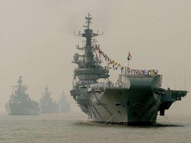 Indian Navy's aircraft carrier INS Viraat is seen with other ships during a the Fleet Review (PFR-11) in Mumbai.(HT Photo) Indian Navy's aircraft carrier INS Viraat is seen with other ships during a the Fleet Review (PFR-11) in Mumbai.(HT Photo)