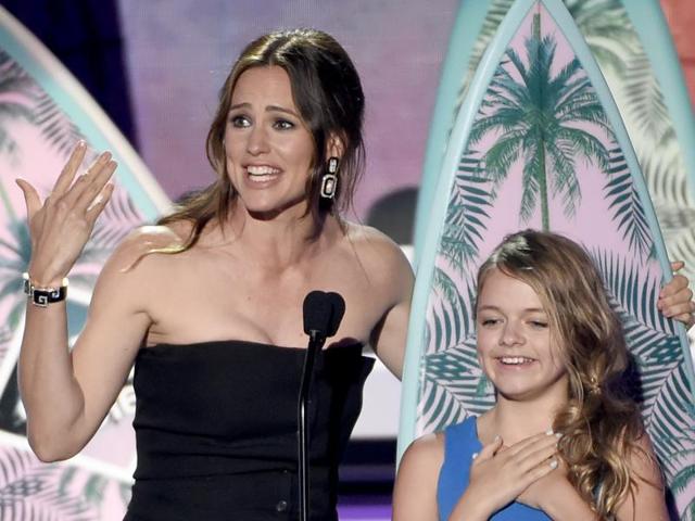 Jennifer Garner, left, and Kylie Rogers accept the award for choice movie: drama for Miracles from Heaven at the Teen Choice Awards. (Chris Pizzello/Invision/AP) Jennifer Garner, left, and Kylie Rogers accept the award for choice movie: drama for Miracles from Heaven at the Teen Choice Awards. (Chris Pizzello/Invision/AP)