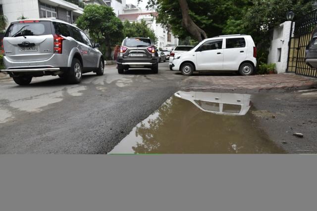 Residents are not happy with the quality of work and said that the new pavements sank after rainfall on Tuesday. (S Burmaula / HT Photo) Residents are not happy with the quality of work and said that the new pavements sank after rainfall on Tuesday. (S Burmaula / HT Photo)