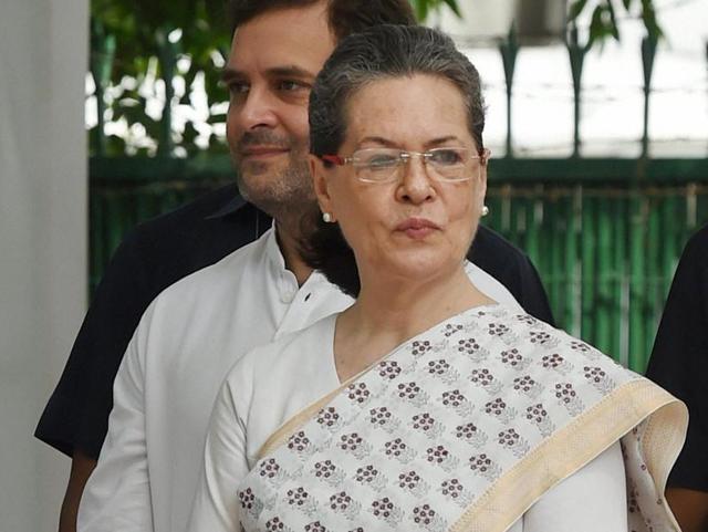 Sonia Gandhi would formally sound the poll bugle for UP assembly polls from Varanasi.(PTI File Photo) Sonia Gandhi would formally sound the poll bugle for UP assembly polls from Varanasi.(PTI File Photo)