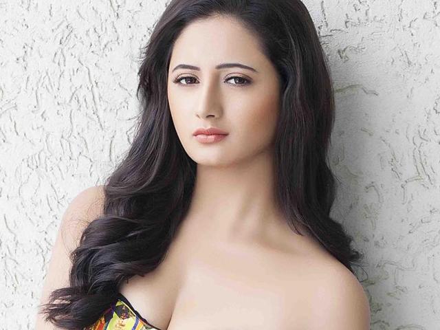 Rashami Desai says she doesn’t believe in looking back. Rashami Desai says she doesn’t believe in looking back.