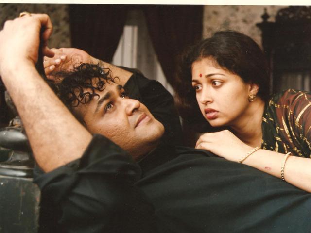 Mohanlal and Gautami in a scene from Mani Ratnam’s Iruvar. Mohanlal and Gautami in a scene from Mani Ratnam’s Iruvar.