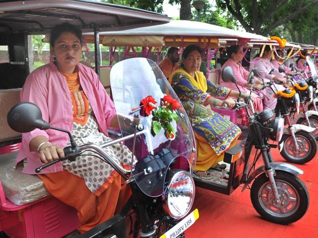 Women drivers at the launch of e-rickshaws ‘by women, for women’ at the Circuit House in Ludhiana on Tuesday(Gurminder Singh/HT Photo)