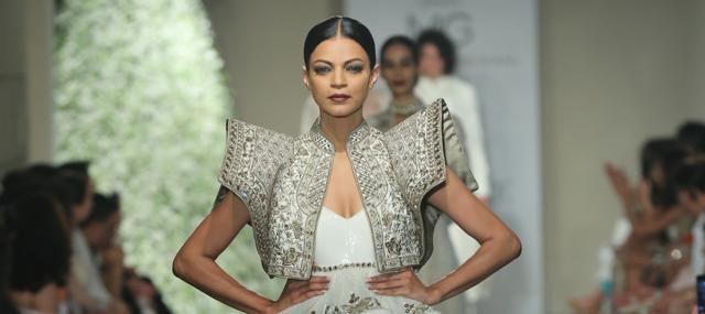 Model Nayanika Chatterjee carries of a classic wine shade on Manav Gangwani’s runway. Model Nayanika Chatterjee carries of a classic wine shade on Manav Gangwani’s runway.