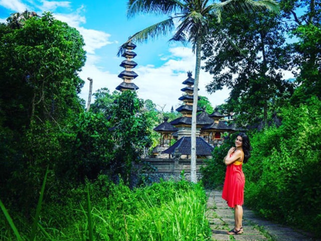 Ah, the temples of Bali! (Instagram) 