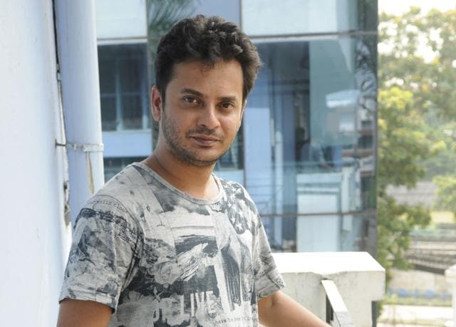 Actor Rahul says he is uncomfortable dancing around trees, so he chooses to so sensible cinema. (Samir Jana/ HT ) Actor Rahul says he is uncomfortable dancing around trees, so he chooses to so sensible cinema. (Samir Jana/ HT )