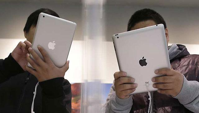 Ofcom, a UK media and telecom regulator, found in a research that as many as 34 per cent of internet users have made a conscious attempt to stay away from the web for up to a month. (Reuters/Stringer)