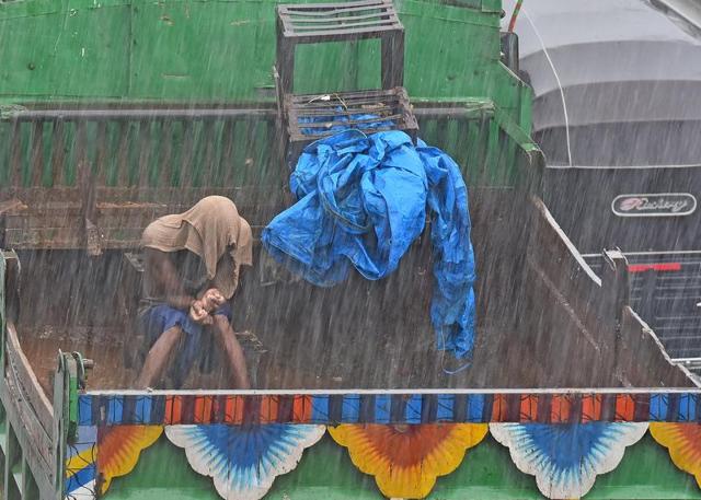 Heavy rains lashes the city, in Goregaon in Mumbai on Friday (Vidya Subramanian) 