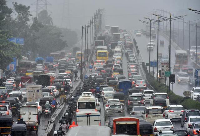 Due to heavy rains, the Western Express highway, South bound faces heavy traffic jam at Goregaon on Friday (Vidya Subramanian) 