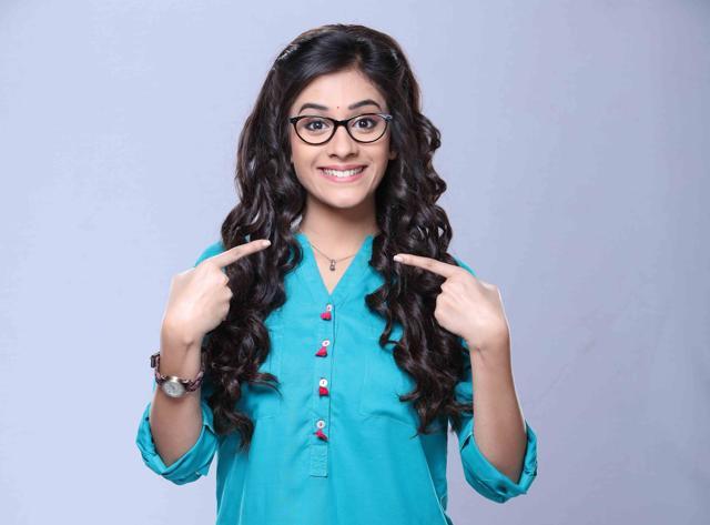Hiba Nawab adores Chacha Nehru. (Zee TV) Hiba Nawab adores Chacha Nehru. (Zee TV)