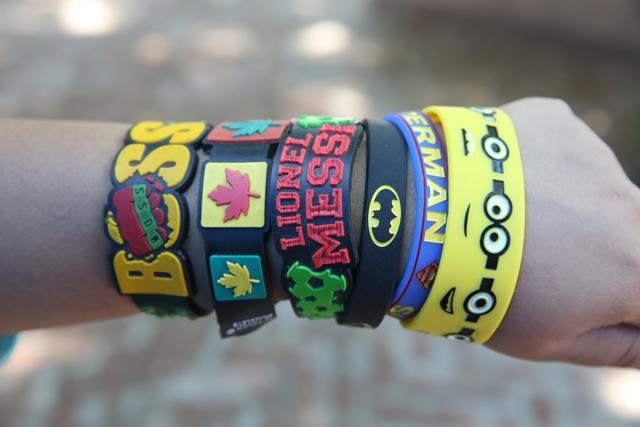 cartoon friendship band