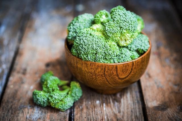Iron is best absorbed from meats, but good vegetarian sources are almonds (10 pieces, 0.7 mg ), dried apricots (10 pieces, 1.7 mg), broccoli (raw, one stalk, 2.1 mg), dates (10 pieces, 1.6 mg), kidney beans (1/2 cup, 3 mg), peas (1/2 cup, 1.3 mg) and spinach (1/2 cup, cooked, 2 mg). (Getty Images/iStockphoto) Iron is best absorbed from meats, but good vegetarian sources are almonds (10 pieces, 0.7 mg ), dried apricots (10 pieces, 1.7 mg), broccoli (raw, one stalk, 2.1 mg), dates (10 pieces, 1.6 mg), kidney beans (1/2 cup, 3 mg), peas (1/2 cup, 1.3 mg) and spinach (1/2 cup, cooked, 2 mg). (Getty Images/iStockphoto)