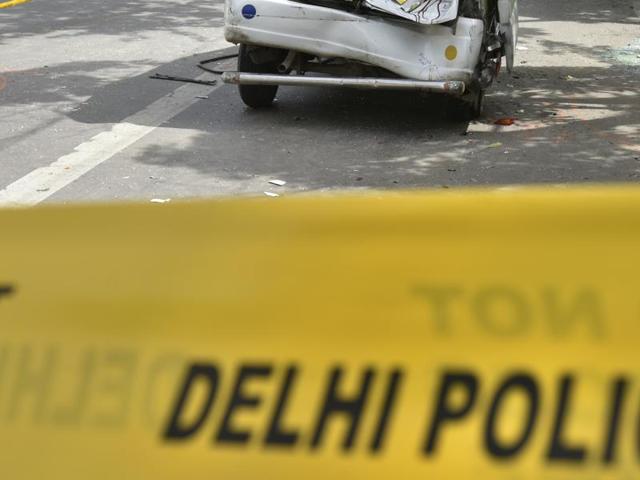 A six-year-old girl’s head was severed when a speeding i20 car driven by the employee of a five-star hotel in Delhi ran over her in southwest Delhi’s Kapashera area on Saturday morning.(Hindustan Times)