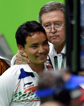 Indian shooter Jitu Rai celebrates as he qualified for final round during the Rio Olympic 2016 (PTI)