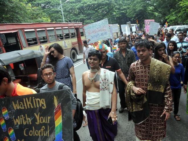 “I am gay, that’s ok! I am lesbian, that’s ok!” Slogans in this vein reverberated through the busy streets . (Yogesh Joshi/HT Photo) “I am gay, that’s ok! I am lesbian, that’s ok!” Slogans in this vein reverberated through the busy streets . (Yogesh Joshi/HT Photo)