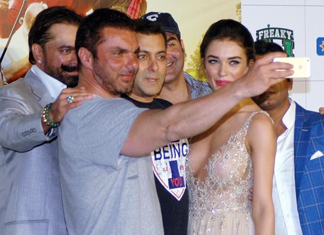 Salman Khan, Arbaz Khan, Nawazuddin Siddiqui , Amy Jackson and film maker Sohail Khan during trailer launch their upcoming film Freaky Ali in Mumbai on Sunday. (PTI)