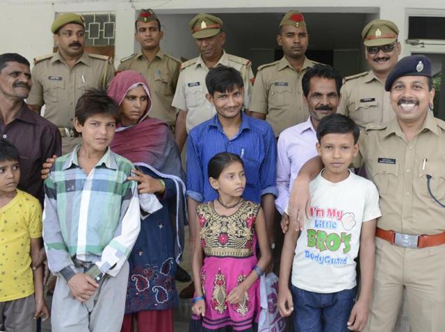 Children found include 62 from Uttar Pradesh, 19 from Delhi, 3 from Nepal and 25 from West Bengal. of the 116 children traced, 13 are girls.(Sakib Ali/HT Photo)