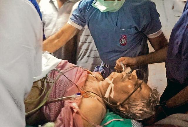 “Our team spotted five wounds on Gagneja’s body. Three wounds were between the lower abdomen and chest, two were on the back. In the X-Ray on Sunday, four bullets were visible. I don’t know about the rest of the body,” Dr SK Sharma told HT.(HT Photo)