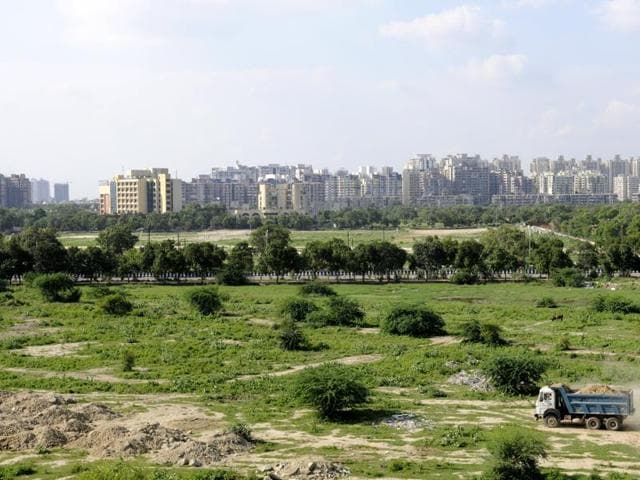 Noida Authority starts developing Dada-Dadi park, a shelter for old couples and orphaned children, in block B, Sector 62. (Sunil Ghosh/HT Photo) Noida Authority starts developing Dada-Dadi park, a shelter for old couples and orphaned children, in block B, Sector 62. (Sunil Ghosh/HT Photo)