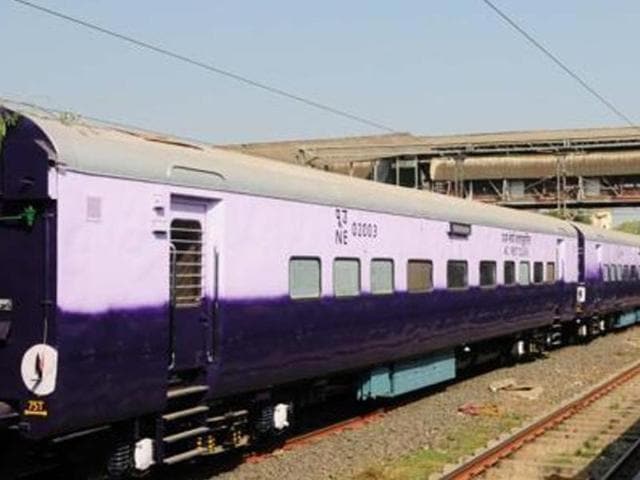 The train was carrying 228 trunks packed with Rs 342 crore in banknotes. The money weighed around 23 tonnes.(HT file photo)