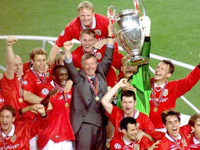 A picture taken on May 26, 1999, shows Manchester United manager Alex Ferguson celebrates with his players, after they defeated Bayern Munich in the Champions League final in Barcelona. (AFP file photo) A picture taken on May 26, 1999, shows Manchester United manager Alex Ferguson celebrates with his players, after they defeated Bayern Munich in the Champions League final in Barcelona. (AFP file photo)