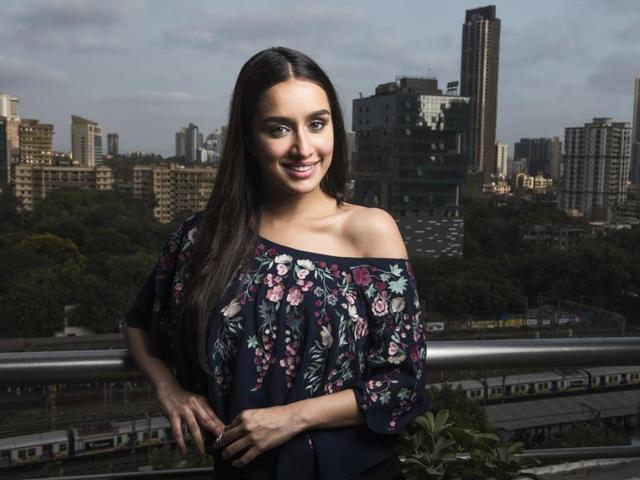Actor Shraddha Kapoor is taking lessons in basketball from NBA accredited coaches.(Aalok Soni/HT Photo) Actor Shraddha Kapoor is taking lessons in basketball from NBA accredited coaches.(Aalok Soni/HT Photo)