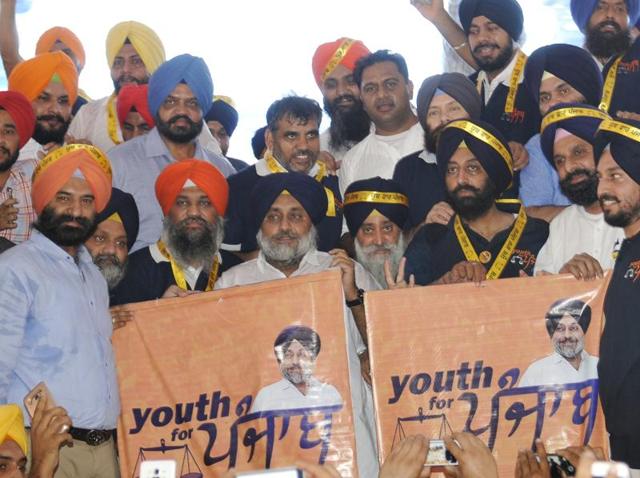 Deputy chief minister Sukhbir Singh Badal releasing the ‘Youth for Punjab’ poster in Chandigarh on Monday.(Karun Sharma/HT Photo)
