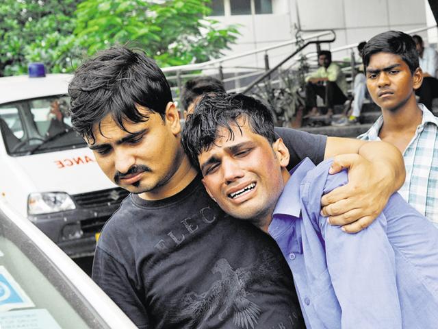 The victim’s family has lodged a complaint with the police against ESIC hospital. (Burhaan Kinu/HT Photo) The victim’s family has lodged a complaint with the police against ESIC hospital. (Burhaan Kinu/HT Photo)