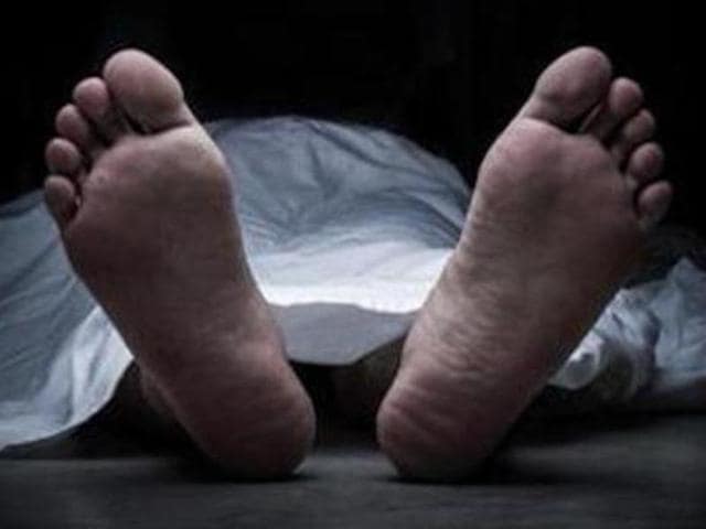 Representative photo of a dead body. Seven people were crushed to death by a speeding truck in Uttar Pradesh’s Ayodhya late night on August 8, 2016.(Shutterstock)