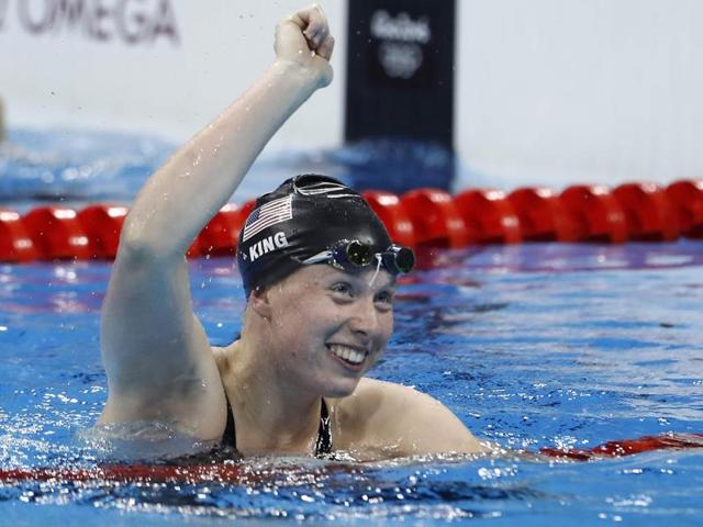 King finished powerfully and registered an Olympic record time of one minute 4.93 seconds. (AFP photo)
