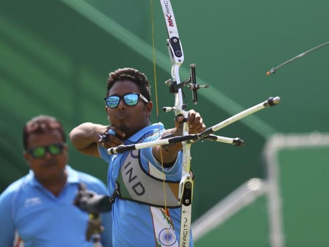 Atanu Das defeated Nepalese Jitbahadur Muktan 6-0 and Cuba’s Adrian Andres Puentes Perez 6-4 to enter the pre-quarters of men’s individual archery. (REUTERS)