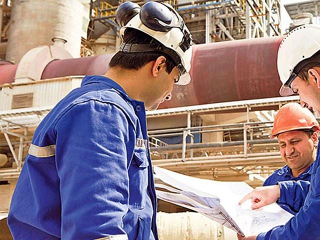 Mechanical engineering was the most sought-after course for engineering aspirants this year, followed by computer and civil engineering, revealed data from the state Directorate of Technical Engineering. (Shutterstock) Mechanical engineering was the most sought-after course for engineering aspirants this year, followed by computer and civil engineering, revealed data from the state Directorate of Technical Engineering. (Shutterstock)