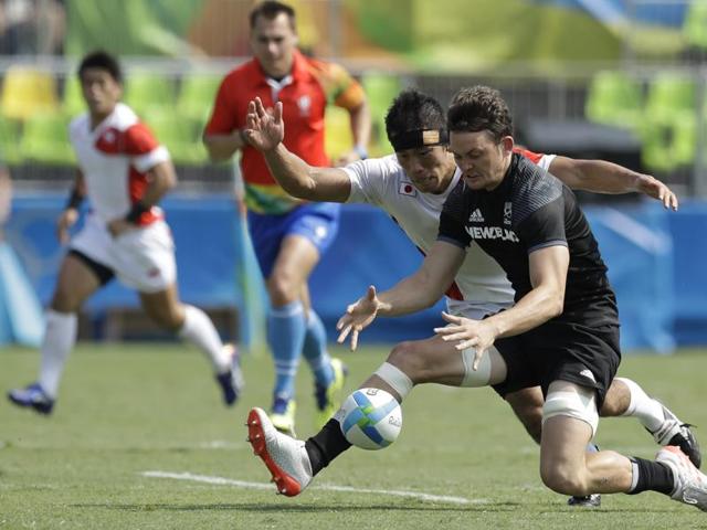 But the biggest upset happend in the rugby field where Japan beat New Zealand in the men's rugby sevens match 14-12. (AP photo) But the biggest upset happend in the rugby field where Japan beat New Zealand in the men's rugby sevens match 14-12. (AP photo)