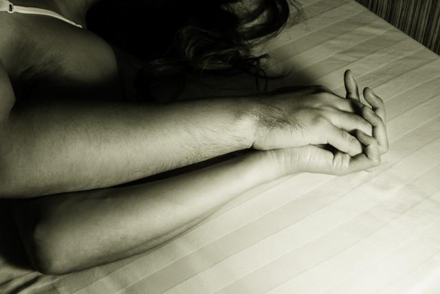 Heavy drinking prior to sex can impair young women’s cognitive functioning and decision-making. (Shutterstock)