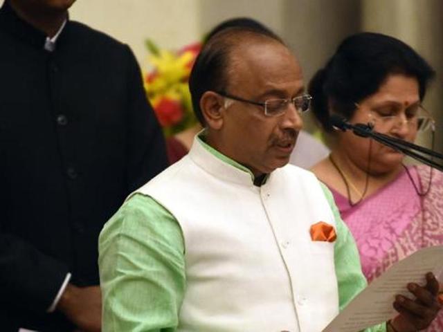 Rio Olympic Games organisers have threatened to cancel his accreditation if unaccredited people accompanying him do not end their “aggressive and rude” behaviour.(AFP)