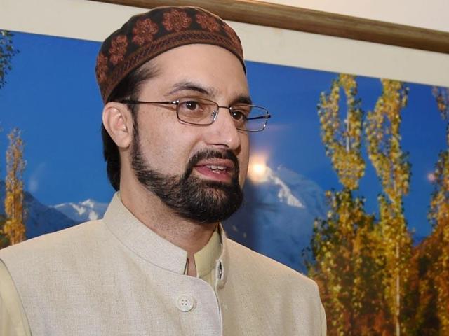 The government is not even acknowledging the sentiment, saying it’s a sponsored sentiment. It’s time India told the truth about Kashmir to its own people, Mirwaiz Umar Farooq said during an interview with Hindustan Times.(File Photo)