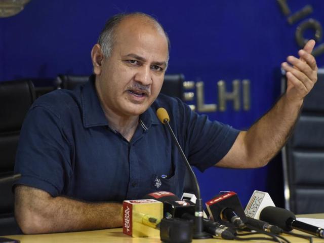 Deputy chief minister Manish Sisodia said on Friday lieutenant governor Najeeb Jung had ‘taken away’ the powers of the chief minister and his ministers to appoint even peons and clerks.(Mohd Zakir/Hindustan Times)