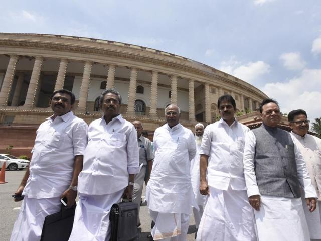 Law-makers cutting across party lines are doing the rounds in Parliament to build a political consensus on a revision of their salaries.(Sonu Mehta/ HT Photo)