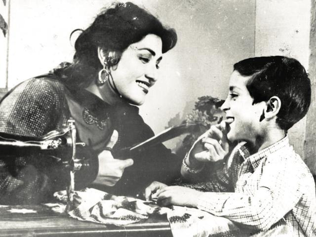 Noor Jehan in the Pakistani film, Lakht-e-Jigar (1956), a remake of the Hindi film Vachan (1955) starring Geeta Bali.(Courtesy Omar Ali Khan)