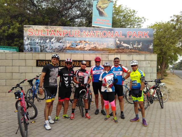 Gurgaon Fun Riders kick-off their ride from Gurgaon-Faridabad Road. Gurgaon Fun Riders kick-off their ride from Gurgaon-Faridabad Road.