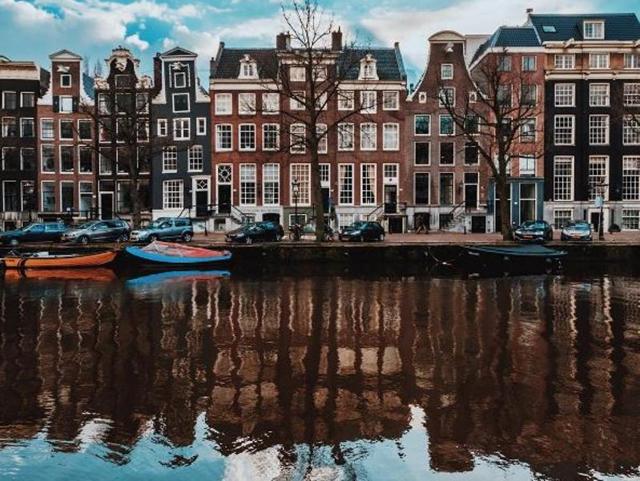 When in need for a pretty picture, always look to Amsterdam. (Instagram/erikhageman) 