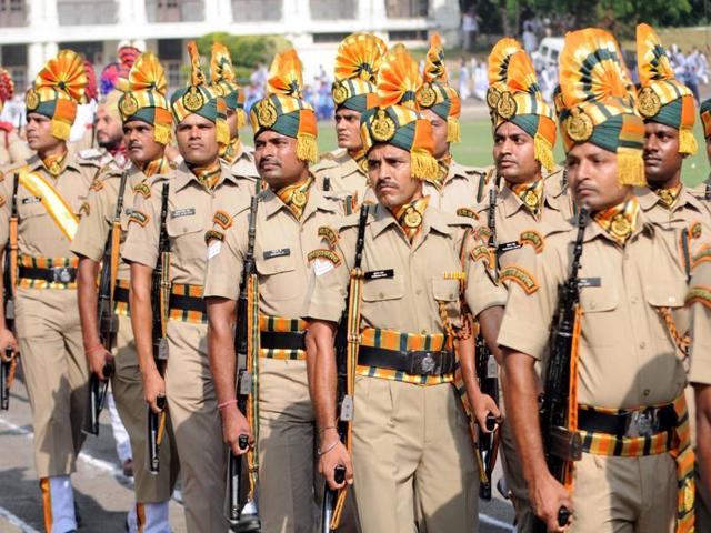 Indo-Tibetan Border Police jawans during dress rehearsal in Patiala. (Bharat Bhushan/HT Photo)