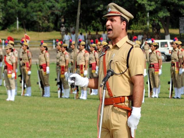 Punjab Police taking part in full dress rehearsal before the Independence Day at YPS Stadium in Patiala on Saturday. (Bharat Bhushan/HT Photo)