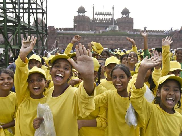 Students during Independence Day rehearsal at Red Fort. (Sushil Kumar/ HT PHOTO)