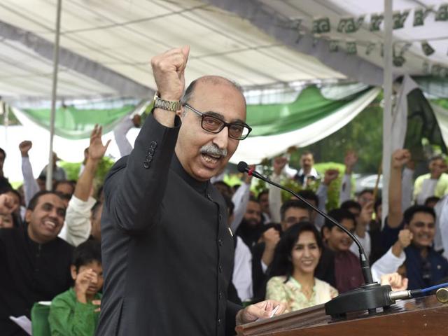 Pakistan’s high commissioner Abdul Basit addresses a gathering on the occasion of Pakistan’s Independence Day.(Arvind Yadav/HT Photo)