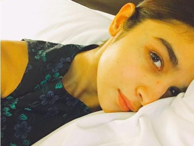 Alia Bhatt took a nap before performing in Houston, USA. (Twitter ) 