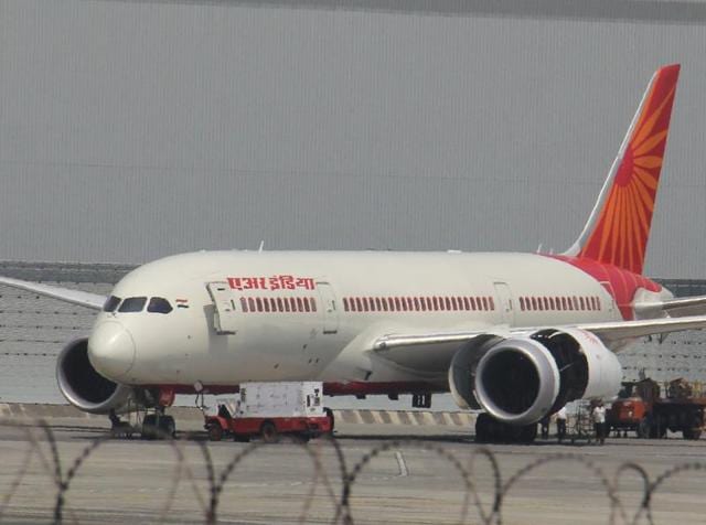 The HC was hearing two petitions which alleged that the AAI had given height clerances to 150-odd buildings against its own safety precautions (HT File Photo) The HC was hearing two petitions which alleged that the AAI had given height clerances to 150-odd buildings against its own safety precautions (HT File Photo)