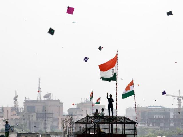 Kites dot the sky during India's Independence Day celebrations in old Delhi in New Delhi, on August 15, 2014.(Arun Sharma/HT File Photo)