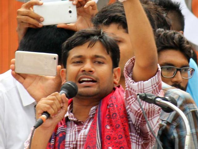 Kanhaiya Kumar said the country had been fooled in the name of Gujarat model of development.(Siddharaj Solanki/HT Photo)